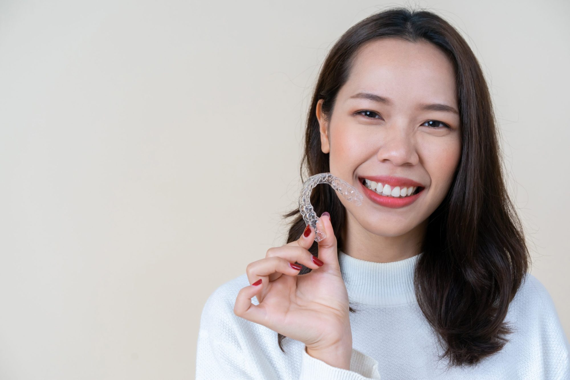 Invisalign vs. Spark Clear Aligners: What's the Difference